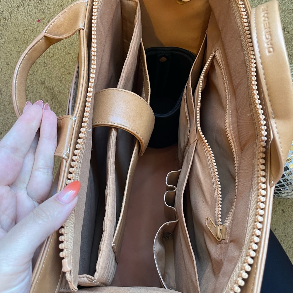 Dagne Dover Tan Leather Tote Shoulder Bag - Picture 10 of 12